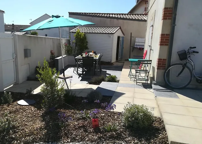 Les Balises: Seaside Gîte with Spa in Saint Gilles Croix De Vie